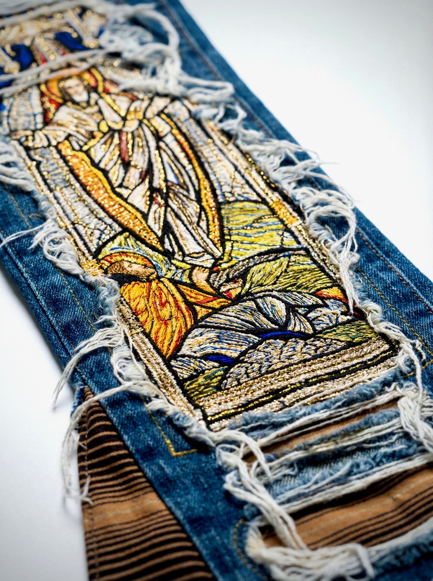 rashidi x true religion: capilla del caos rashidi x true religion: capilla del caos